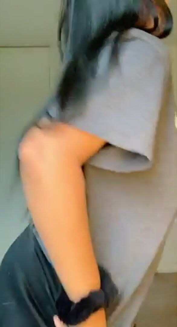 I’m only 5’0 but with some huge tits