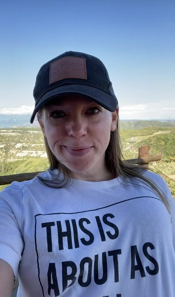 What would you do if you spotted a curvy milf with tiger stripes in the wild?