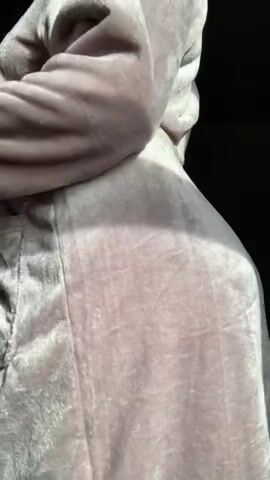 Booty reveal