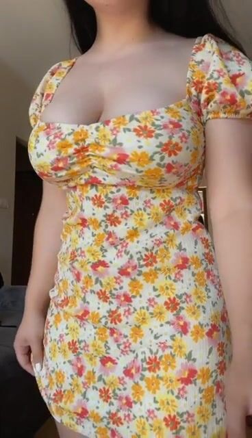 My pale body looks cute in this dress