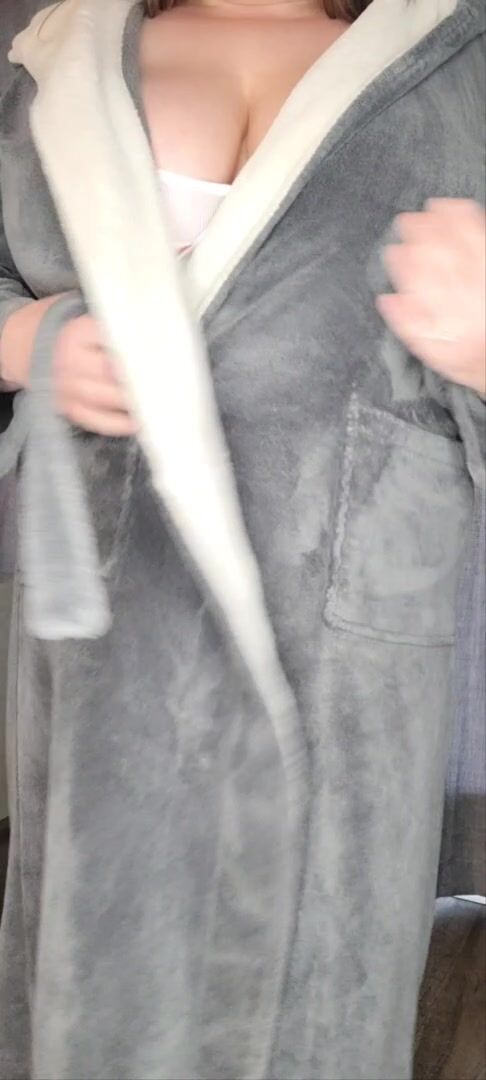 Watch me go from Mom to Milf in .5 seconds