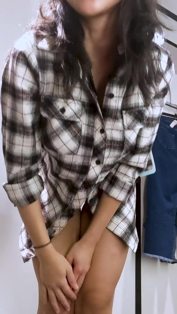 Do you find Arab girls pretty?