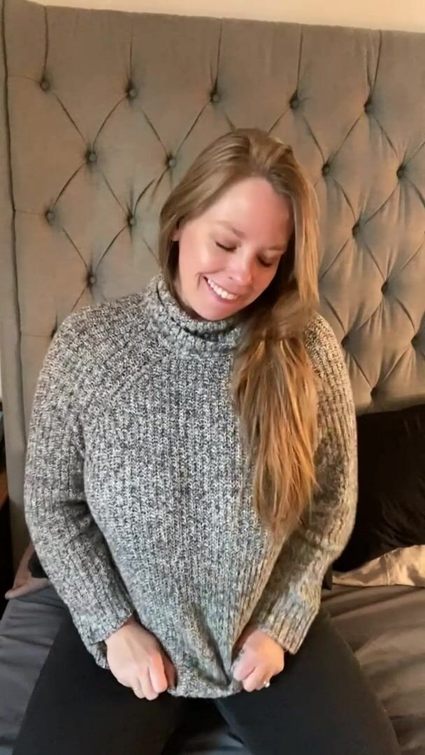 I don’t like to wear bras under my sweater because I love feeling the knit against my nipples. And I love flashing you!