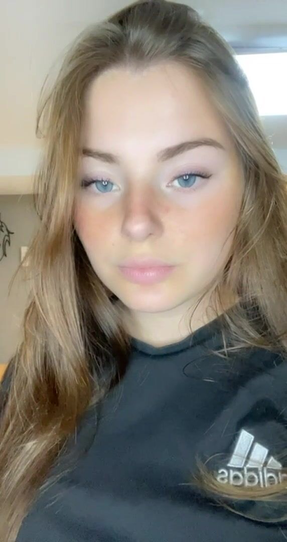 Raise your hand if you'd love to see me naked