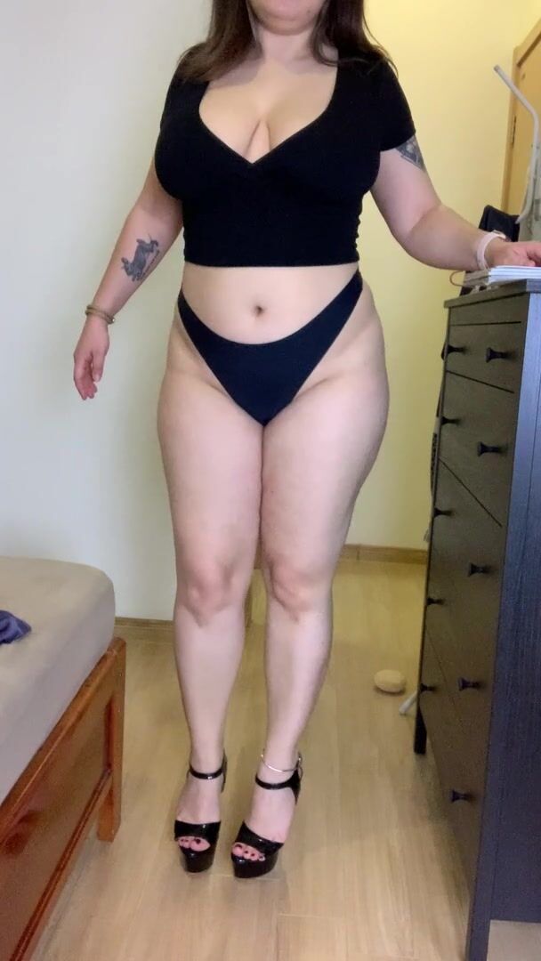 Do thick MILFs turn you on?