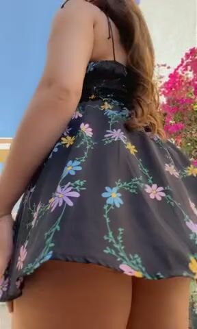 Curvy & showing off