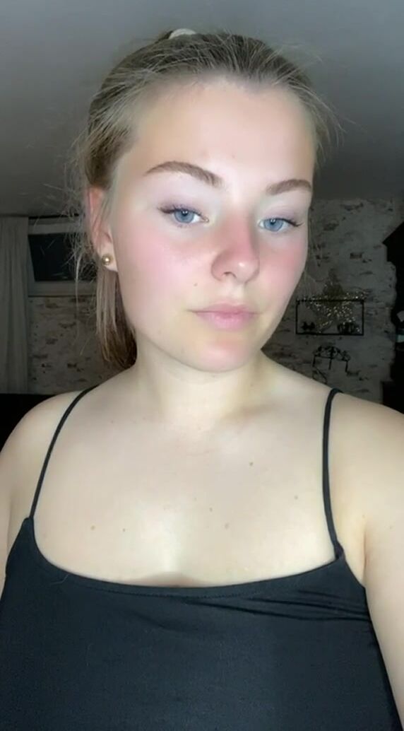 I need a roommate who’s as horny as me