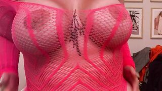 Curvy: Takes an expert to handle these curves ♥️♥️ #4