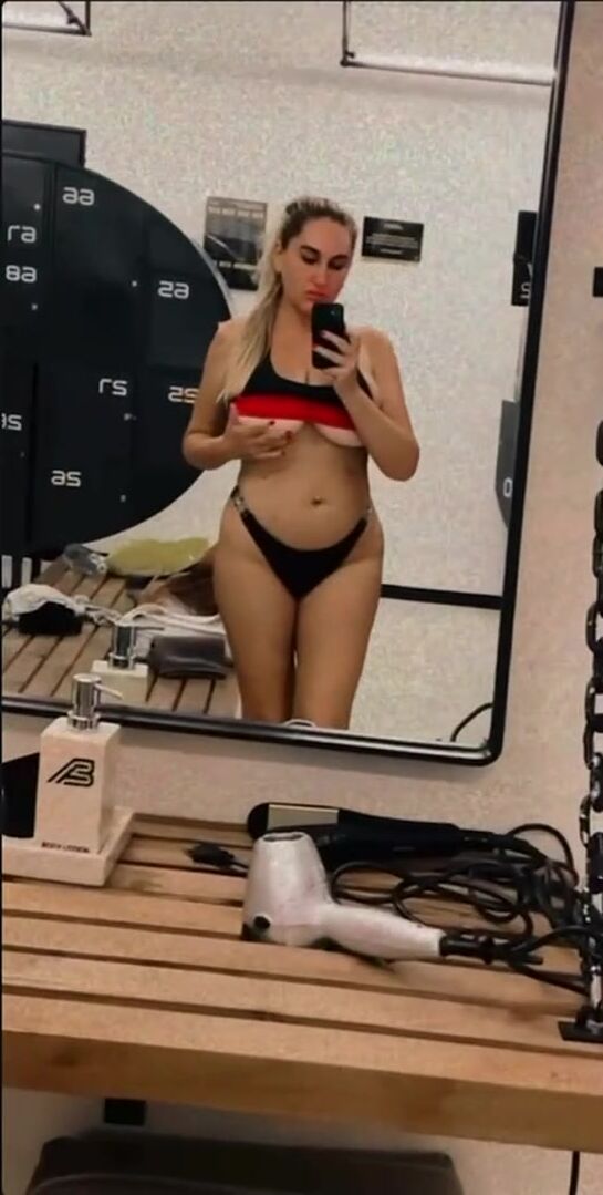Being curvy is not a crime!
