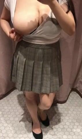 Come join me in the change room for a flash and maybe more ????