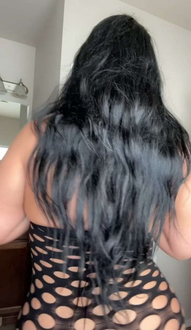 Can I demonstrate how I can roll my hips on you?