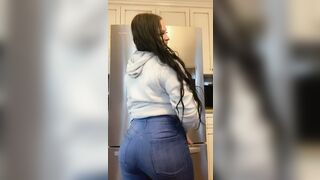 Curvy: My almost 50 year old ass just gets plumper & plumper… would you smash. #4