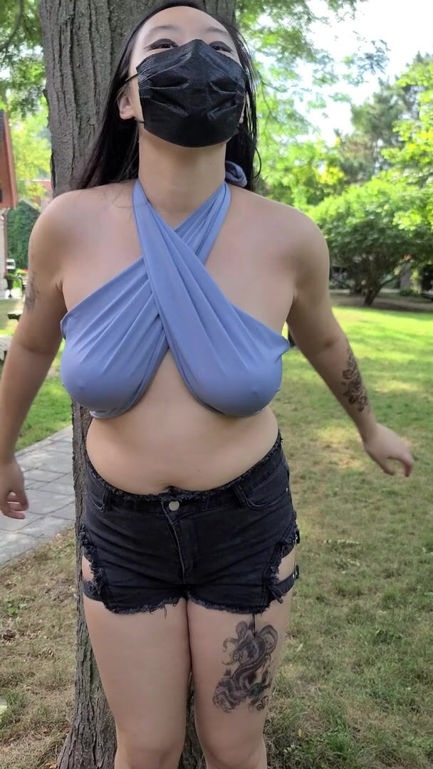 I have no trust in this top and that's why I love it