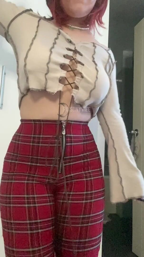 Do you like my curvy latina body reveal?