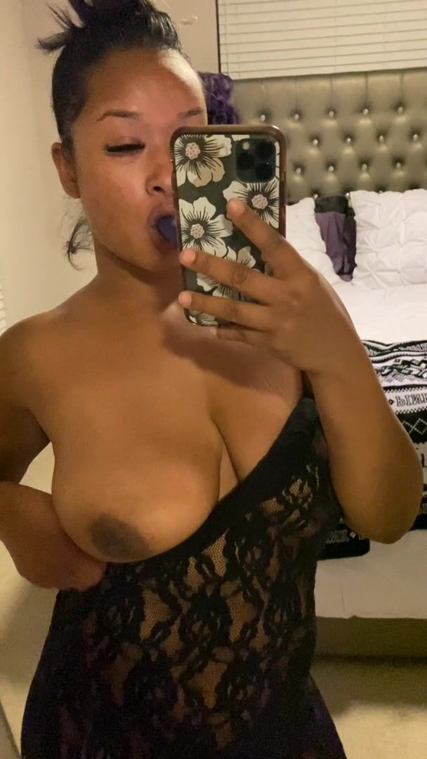 Big titty - it fell out lol