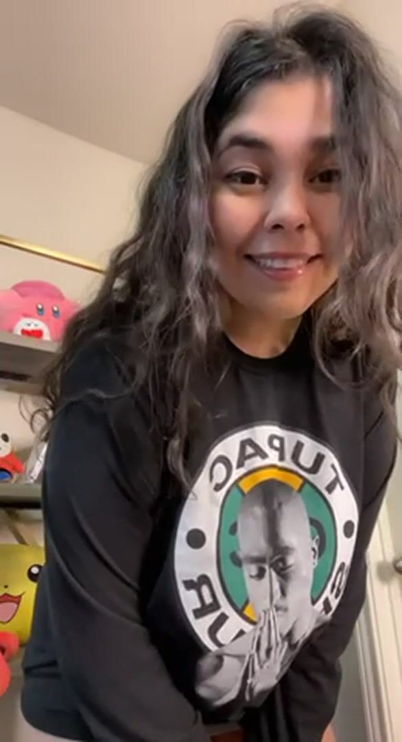 Would you let a curvy Latina come over?