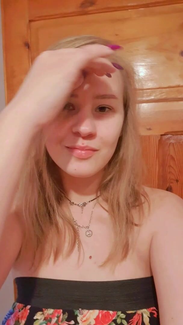 This outfit does a great job of covering up my big boobs