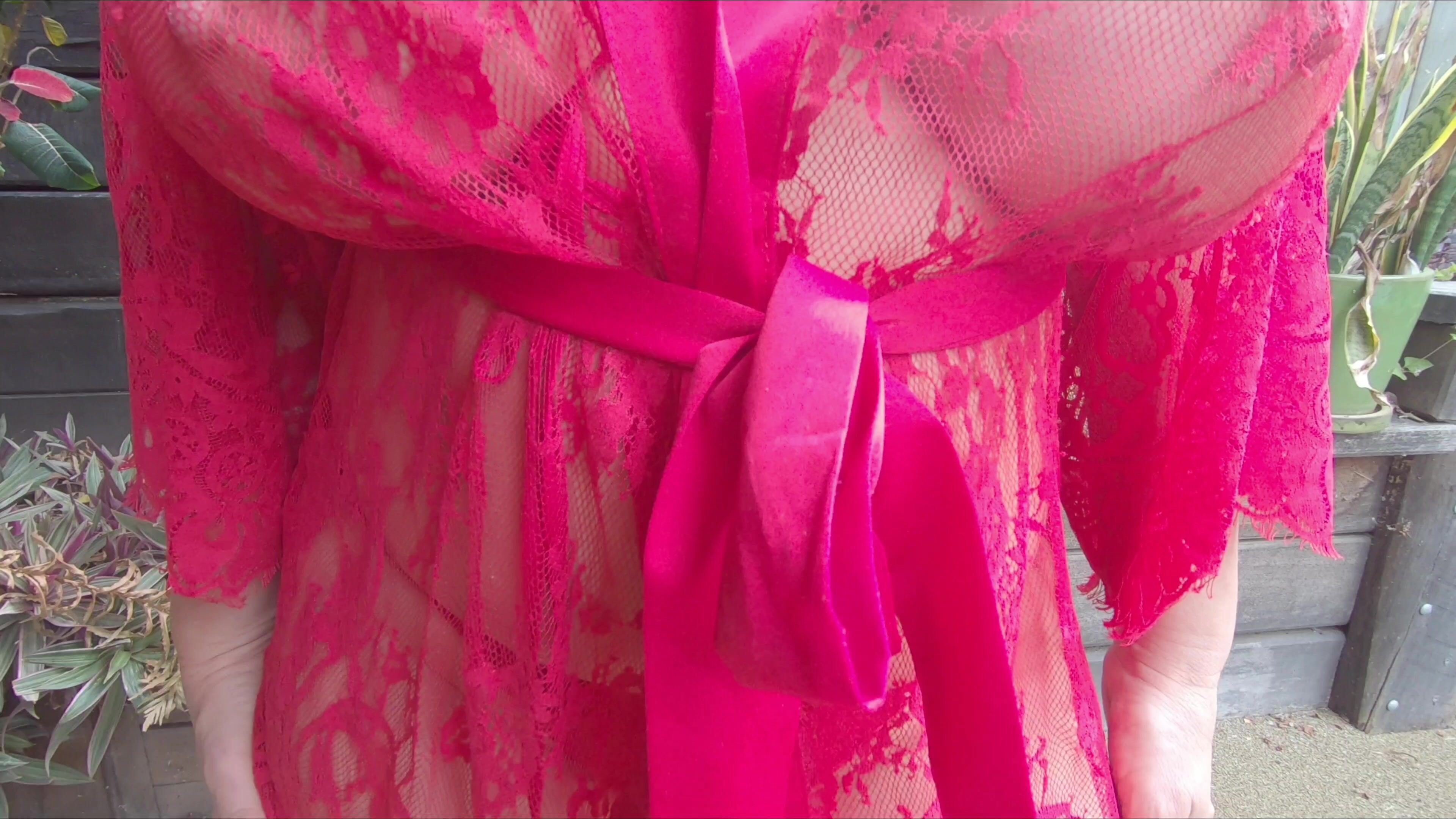 I could see my neighbour peeking through the fence when I was doing this vid ???? xx 56yo   ????????